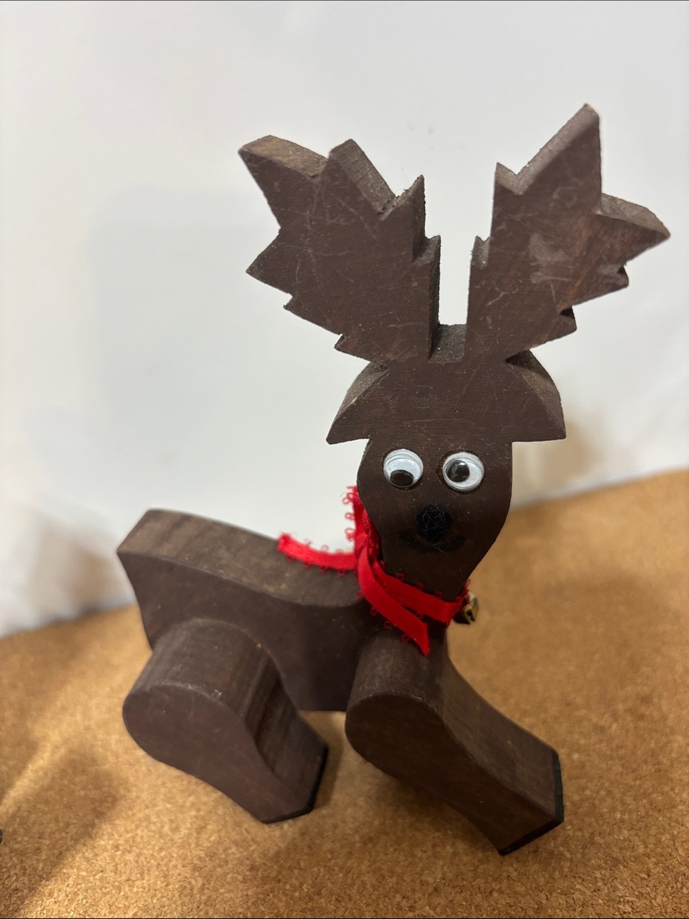π3/$15 Handmade Brown Wooden Reindeer Christmas Vintage - Picture 3 of 4